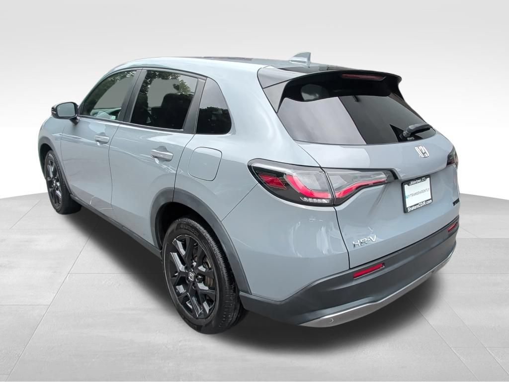 Used 2024 Honda HR-V Sport image 3