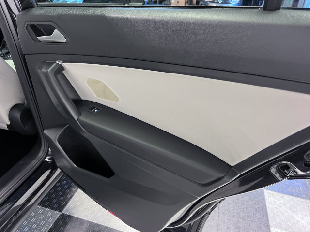Certified 2021 Volkswagen Tiguan SE R-Line FWD image 13
