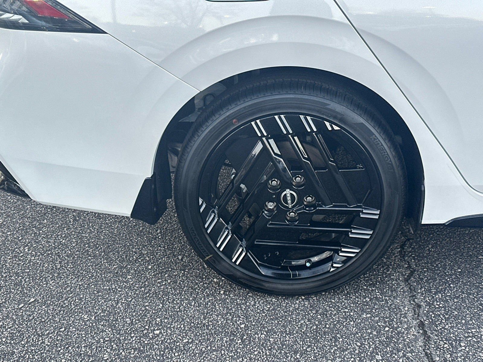 New 2026 Nissan Sentra SR w/ Floor Mat Package FWD image 17
