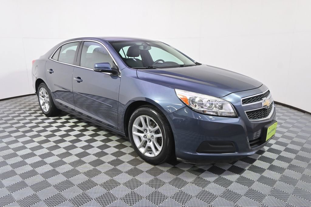 Used 2013 Chevrolet Malibu LT w/ Power Convenience Package FWD image 5