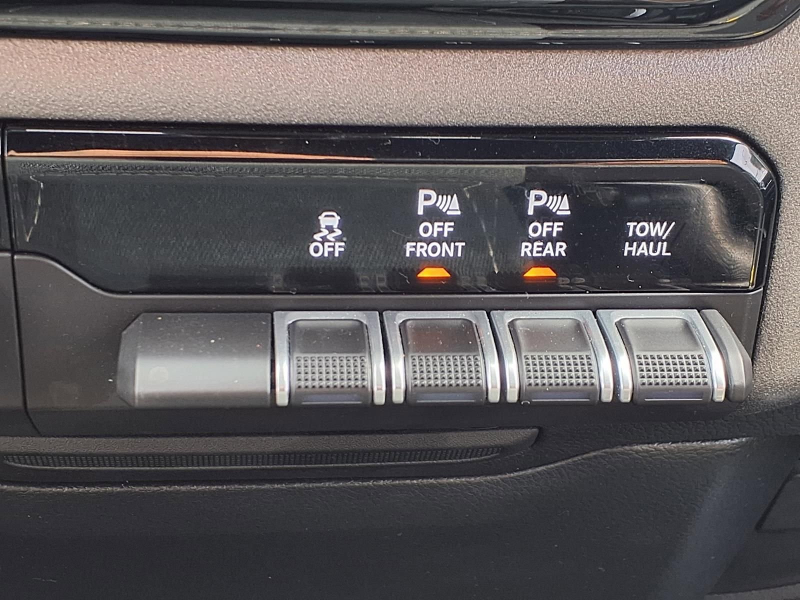 Used 2025 RAM 1500 Classic Warlock AWD/4WD image 7