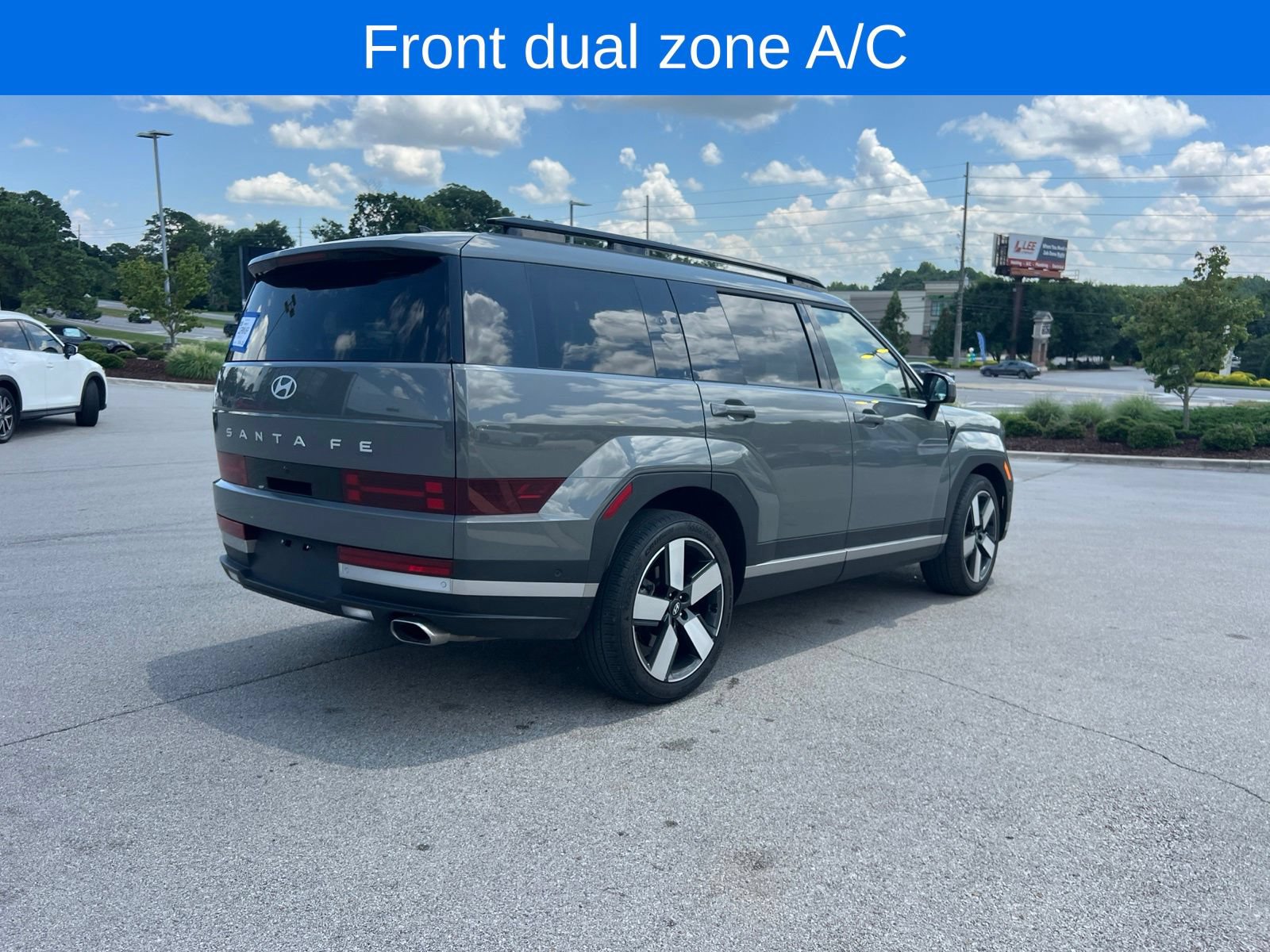 Used 2024 Hyundai Santa Fe Limited FWD image 5
