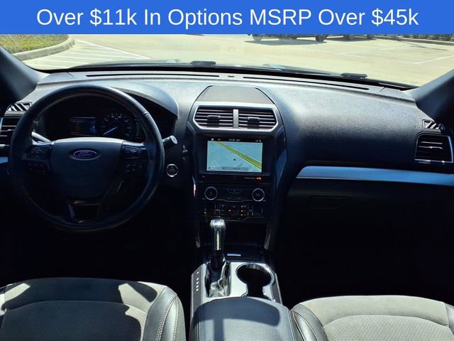 Used 2017 Ford Explorer XLT w/ Equipment Group 202A image 5