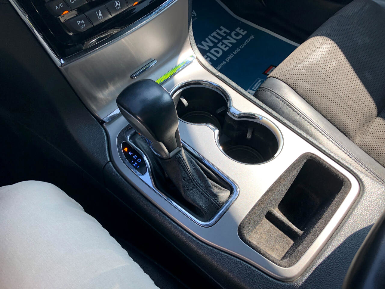 Used 2020 Jeep Grand Cherokee Altitude image 22