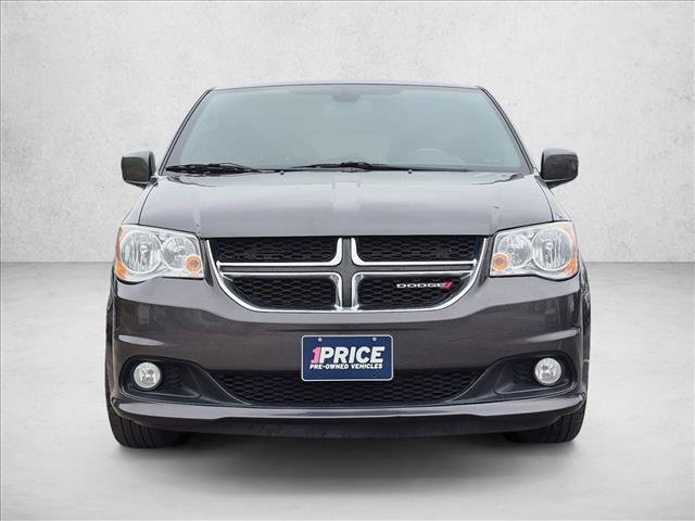 Used 2020 Dodge Grand Caravan SE FWD image 2