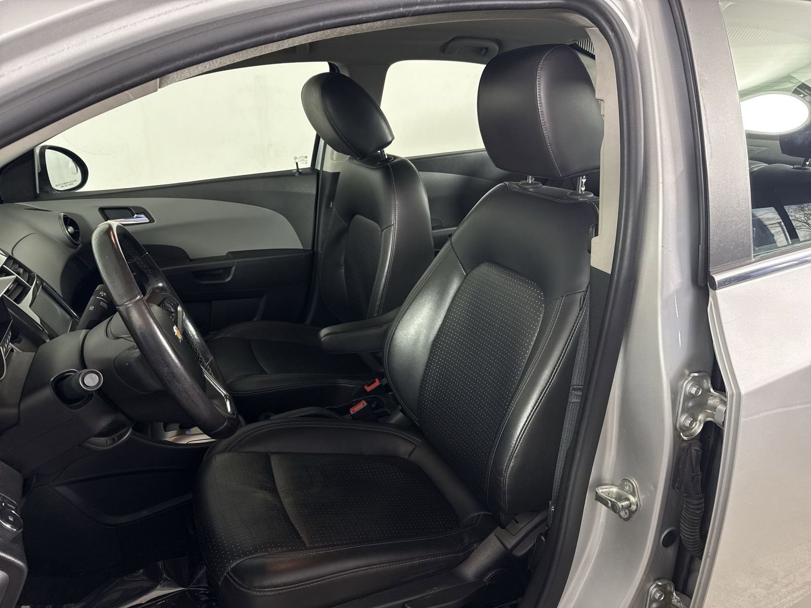 Used 2014 Chevrolet Sonic LTZ image 17