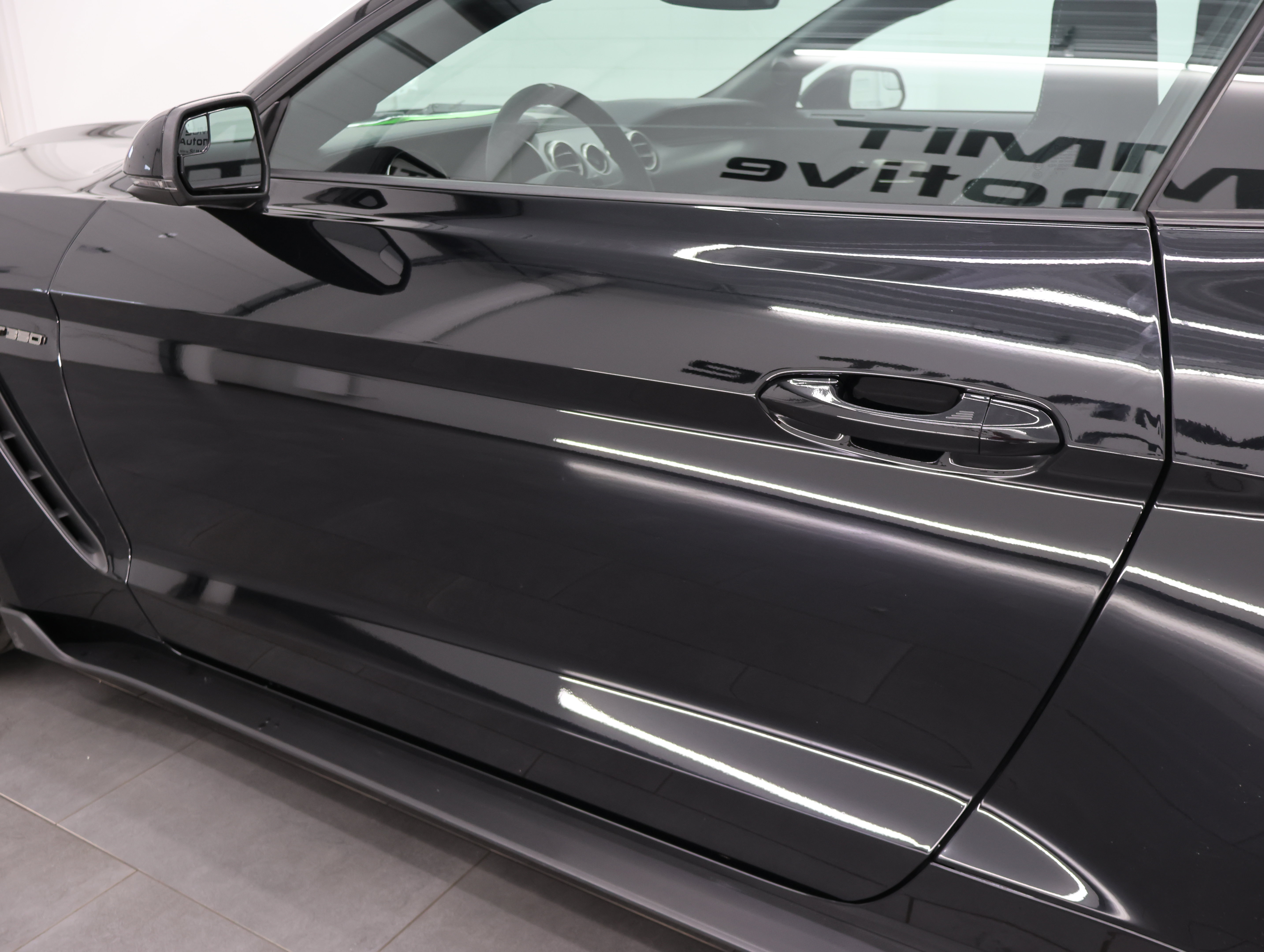 Used 2018 Ford Mustang Shelby GT350 w/ Electronics Package RWD image 35