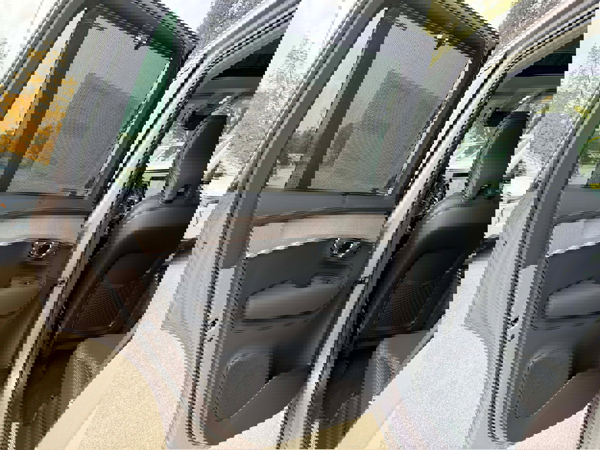 New 2026 Volvo XC90 B6 Ultra w/ Protection Package image 14