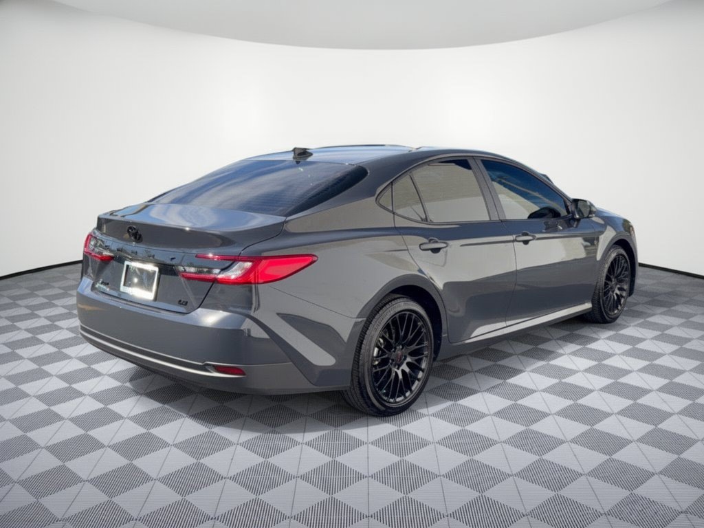 Used 2026 Toyota Camry LE FWD image 9