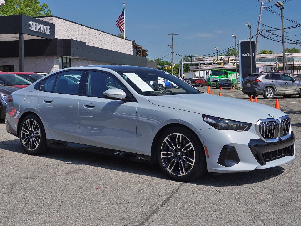 Used 2024 BMW 540i xDrive w/ Executive Package AWD/4WD image 51