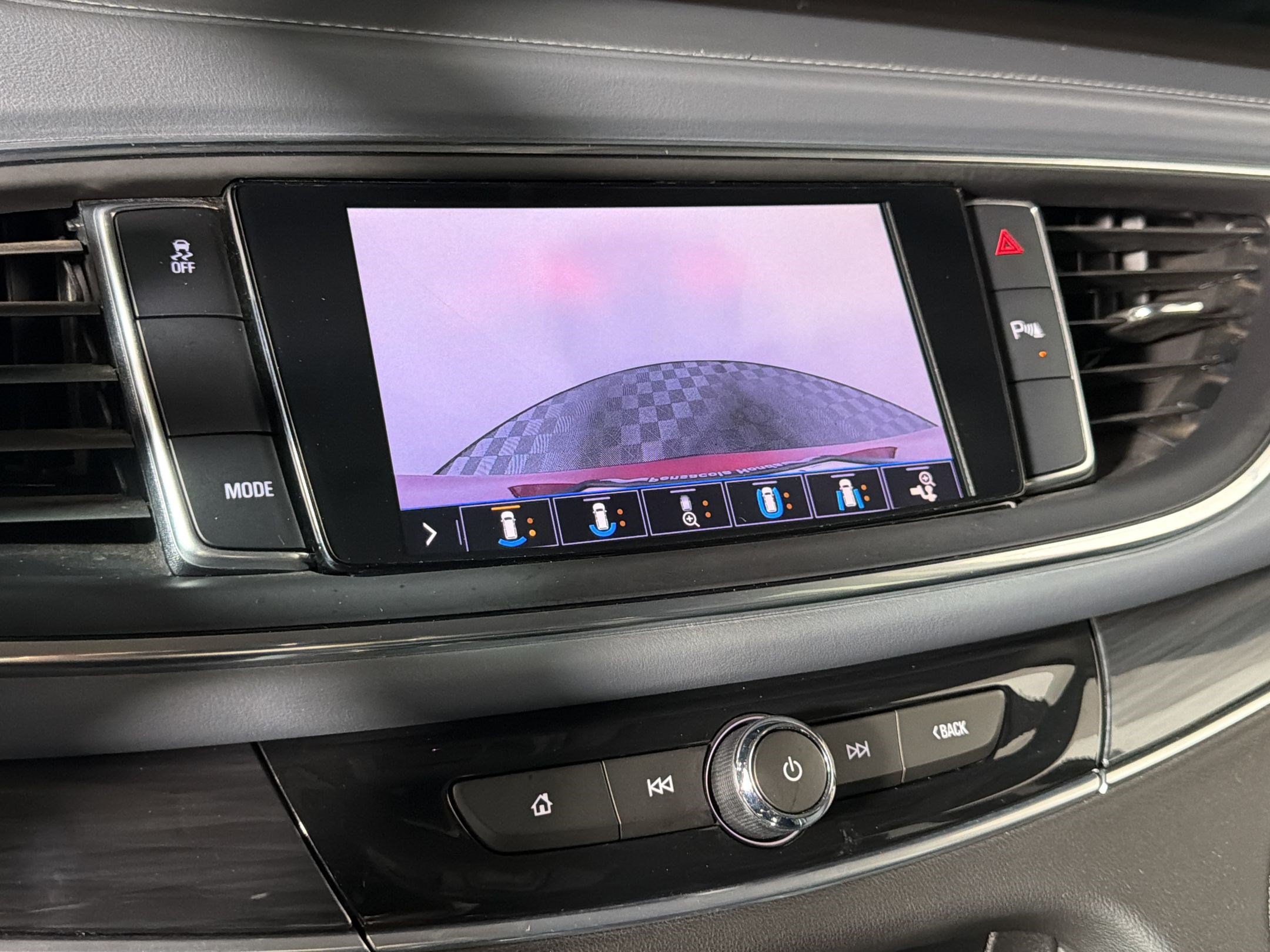 Used 2021 Buick Enclave Essence w/ Trailering Package, 5000 lbs. FWD image 23