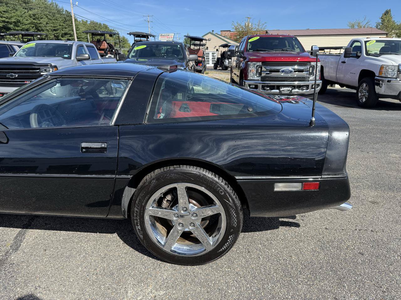 Used 1988 Chevrolet Corvette Coupe RWD image 7