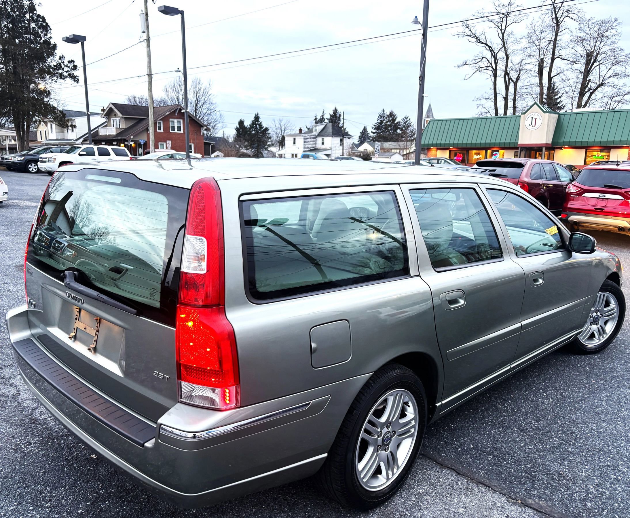 Used 2007 Volvo V70 2.5T image 5