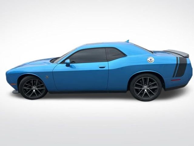 Used 2016 Dodge Challenger R/T Scat Pack w/ Leather Interior Group RWD image 2