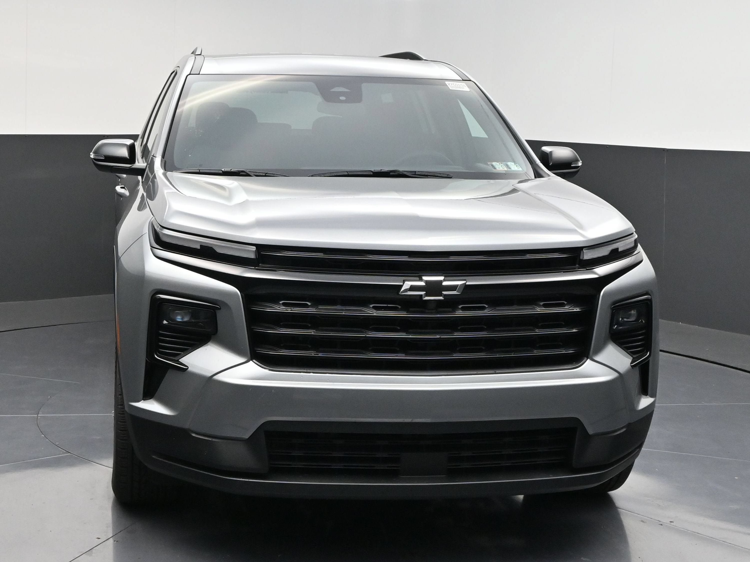 New 2027 Chevrolet Traverse LT w/ Midnight/Sport Edition AWD/4WD image 3