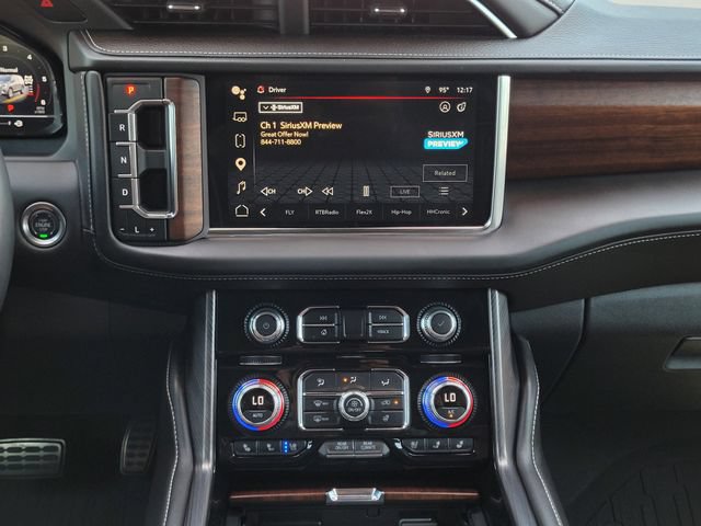 Used 2024 GMC Yukon XL Denali Ultimate AWD/4WD image 15