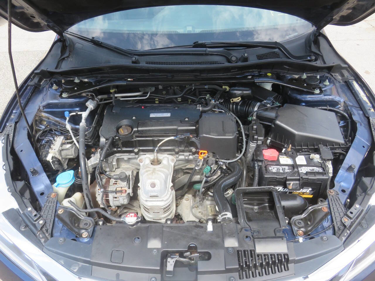 Used 2016 Honda Accord Sport image 30