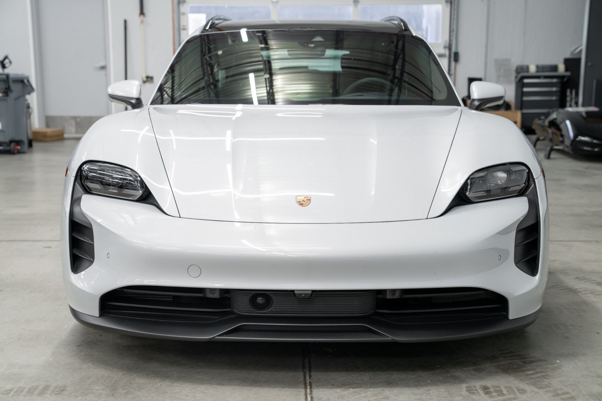 Used 2022 Porsche Taycan GTS AWD/4WD image 4