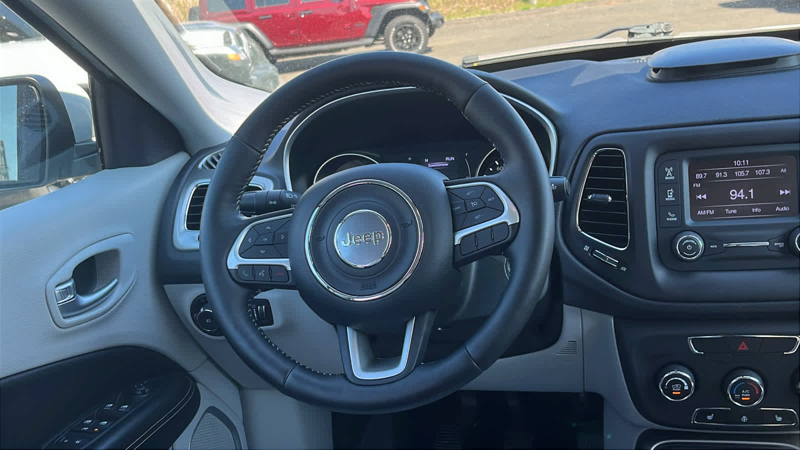 Used 2017 Jeep Compass Latitude w/ Cold Weather Group image 25