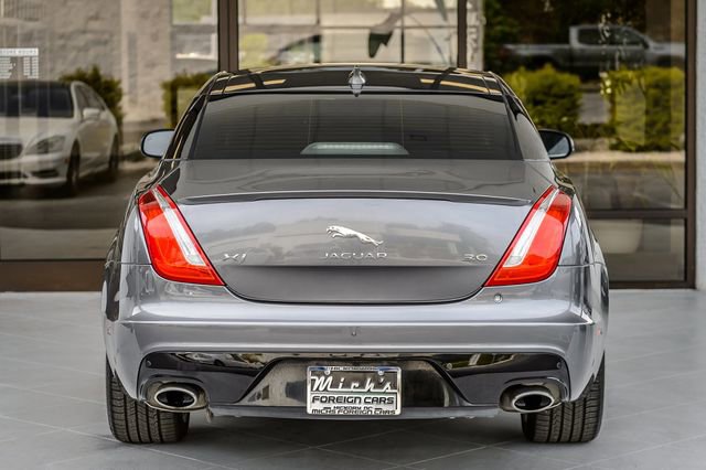 Used 2019 Jaguar XJ R-Sport image 8