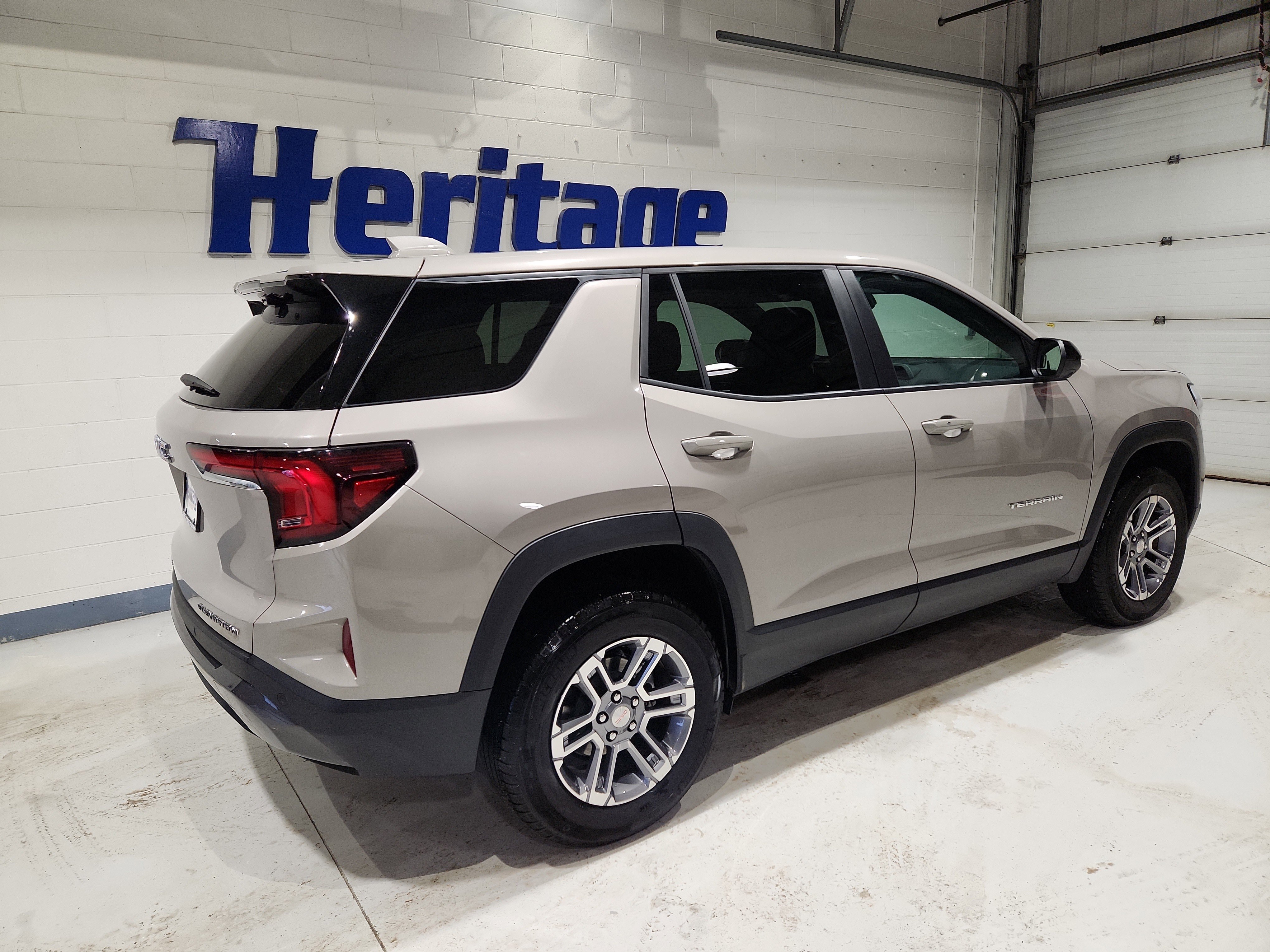 Used 2026 GMC Terrain Elevation w/ Technology Package II image 26