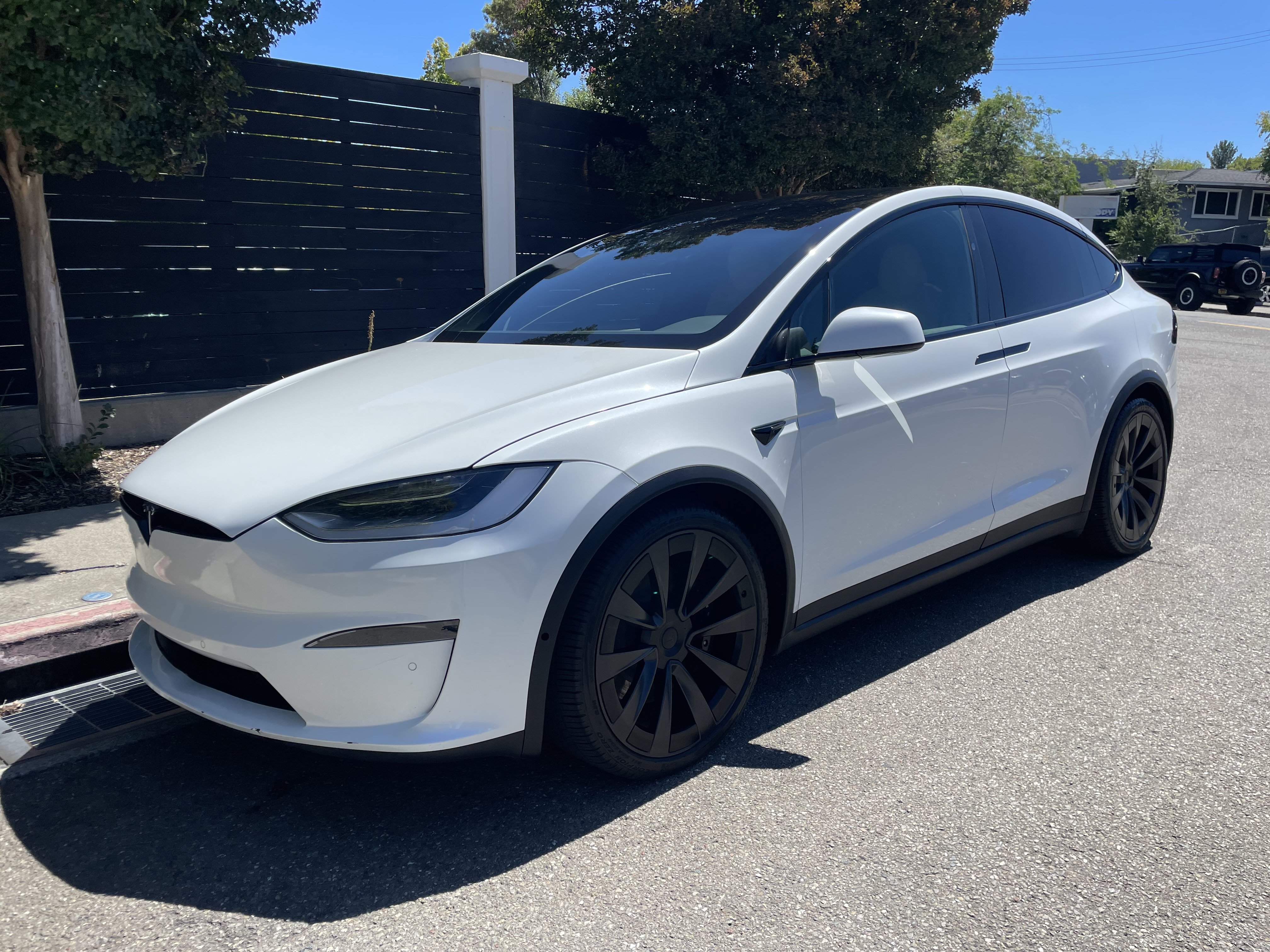 Used 2022 Tesla Model X AWD/4WD image 5
