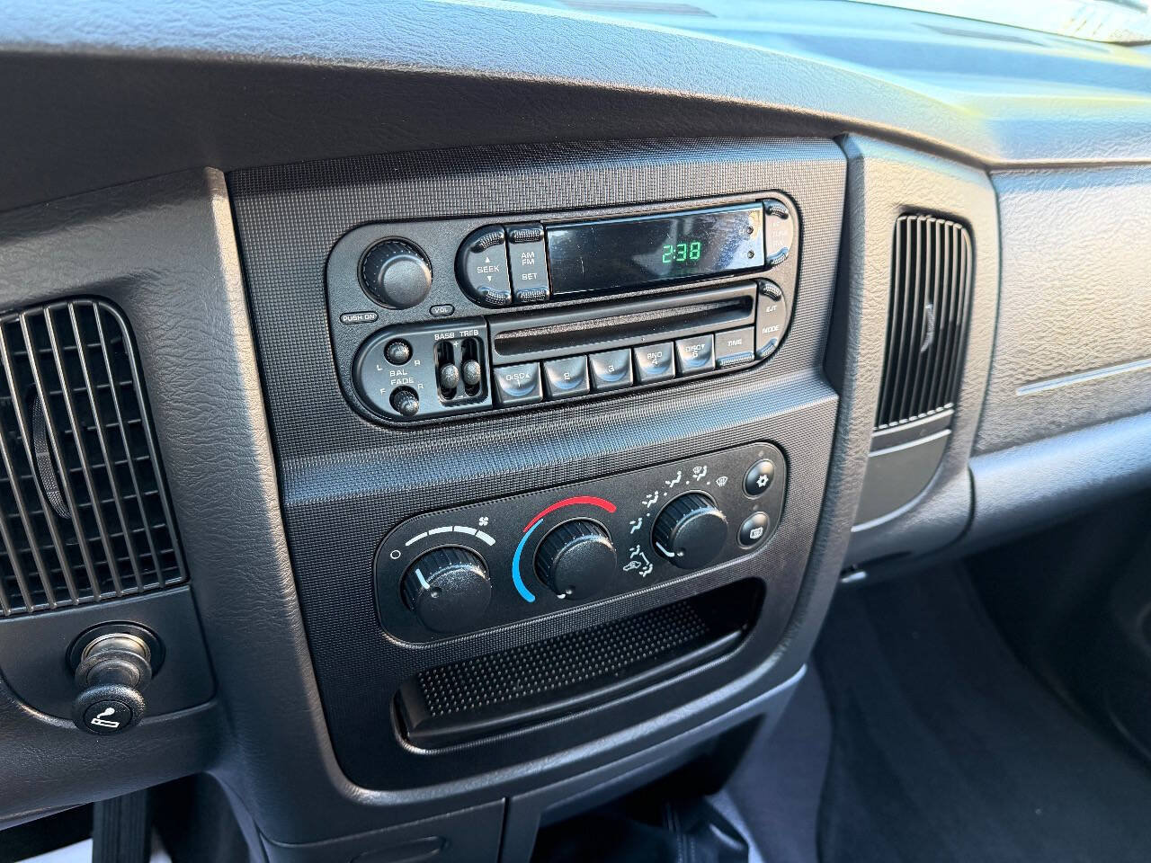 Used 2004 Dodge Ram 2500 Truck SLT w/ Trailer Tow Group AWD/4WD image 25