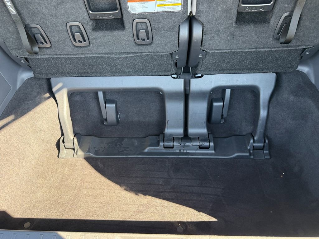 Used 2024 Toyota Sienna LE image 17