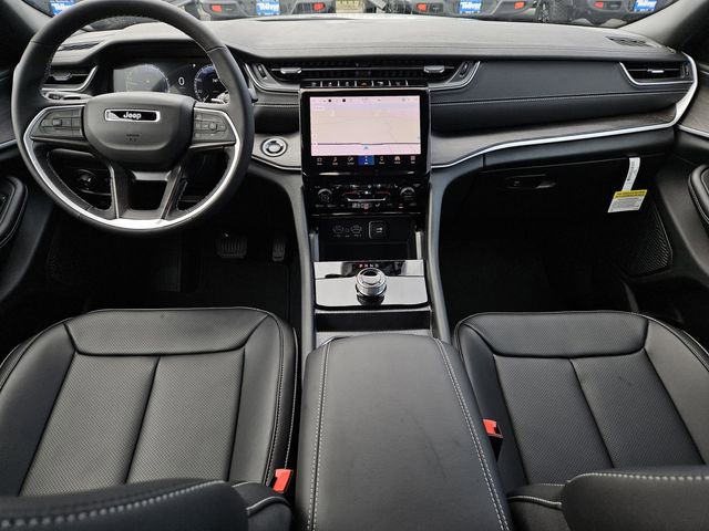 New 2025 Jeep Grand Cherokee Limited w/ Luxury Tech Group II image 5