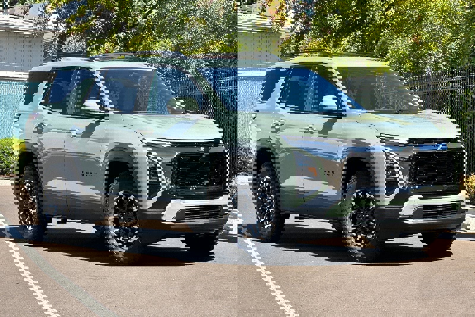 New 2026 Chevrolet Equinox ACTIV w/ Convenience Package III image 2