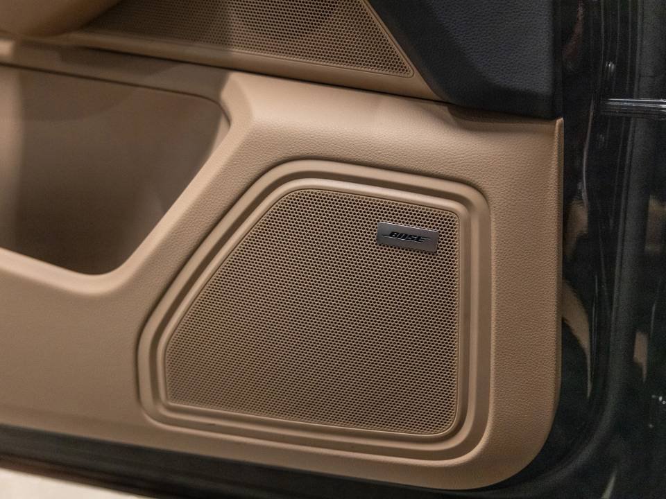 Certified 2026 Porsche Macan AWD/4WD image 40