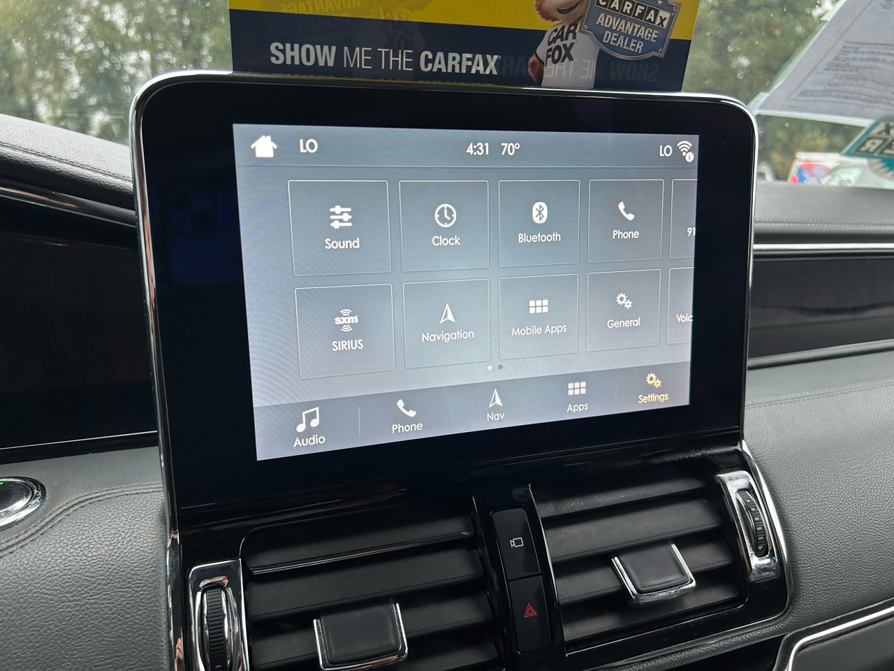 Used 2019 Lincoln Navigator Select image 22