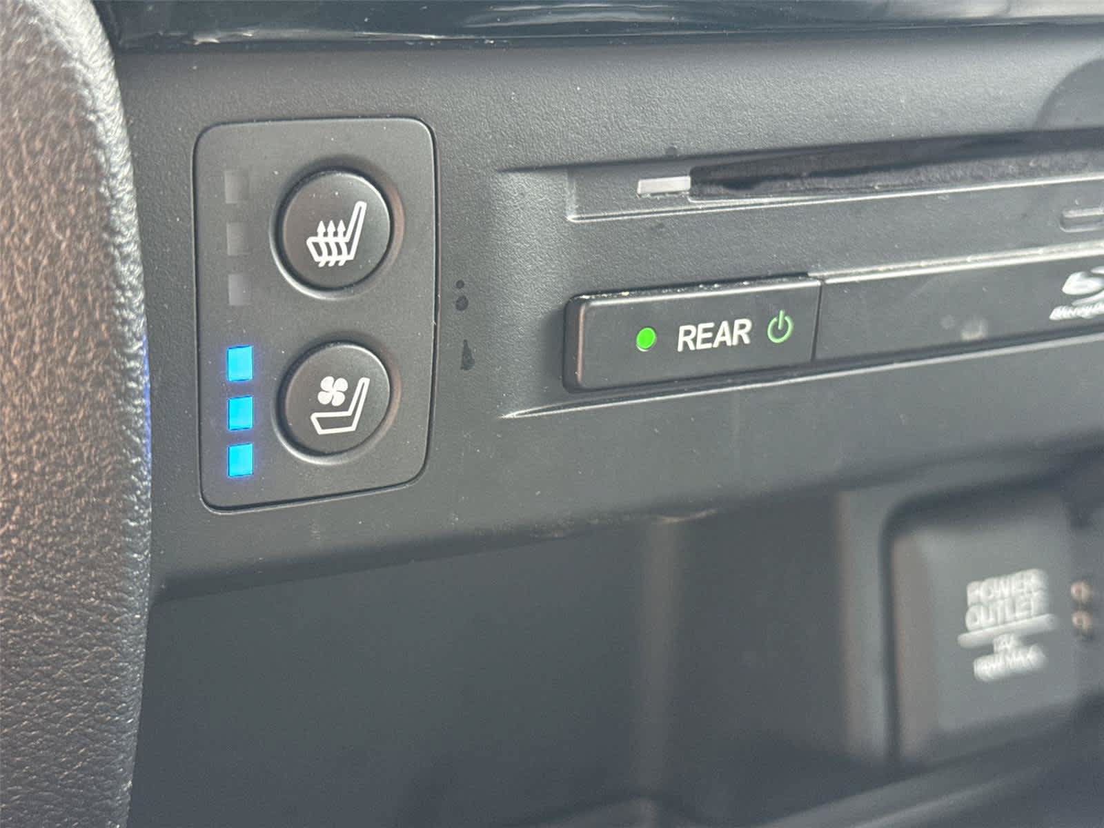 Used 2018 Honda Pilot Elite image 32