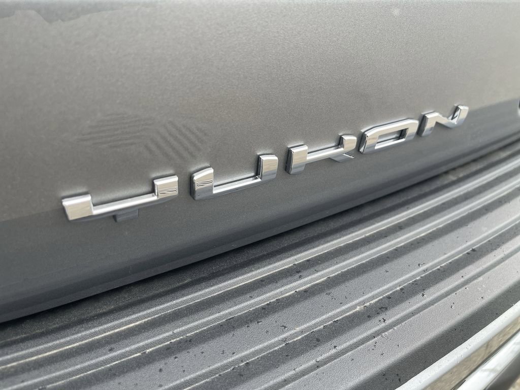 New 2026 GMC Yukon XL Elevation w/ Elevation Premium Package image 33