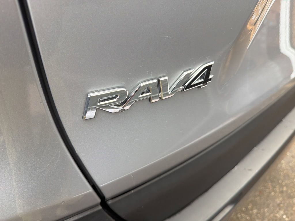 Used 2023 Toyota RAV4 Limited AWD/4WD image 23