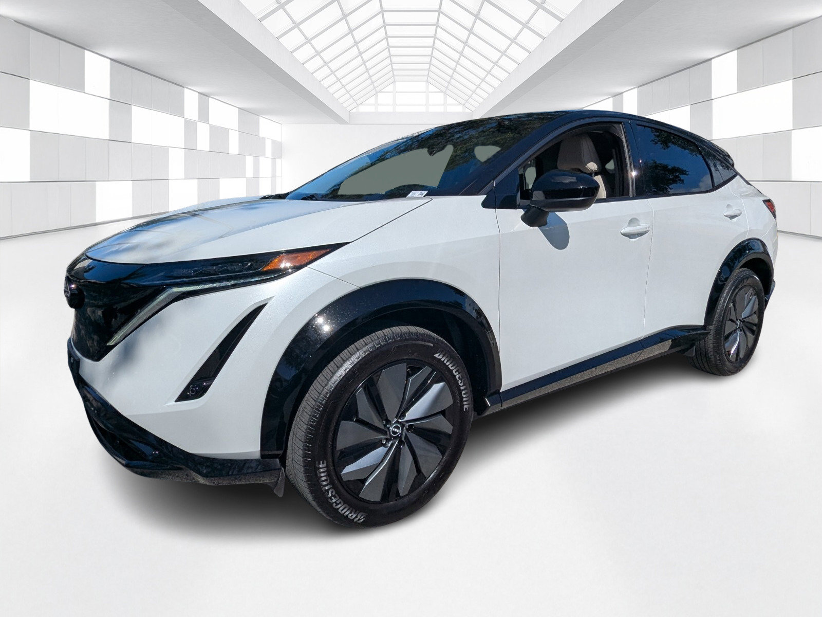 Certified 2025 Nissan Ariya AWD image 3