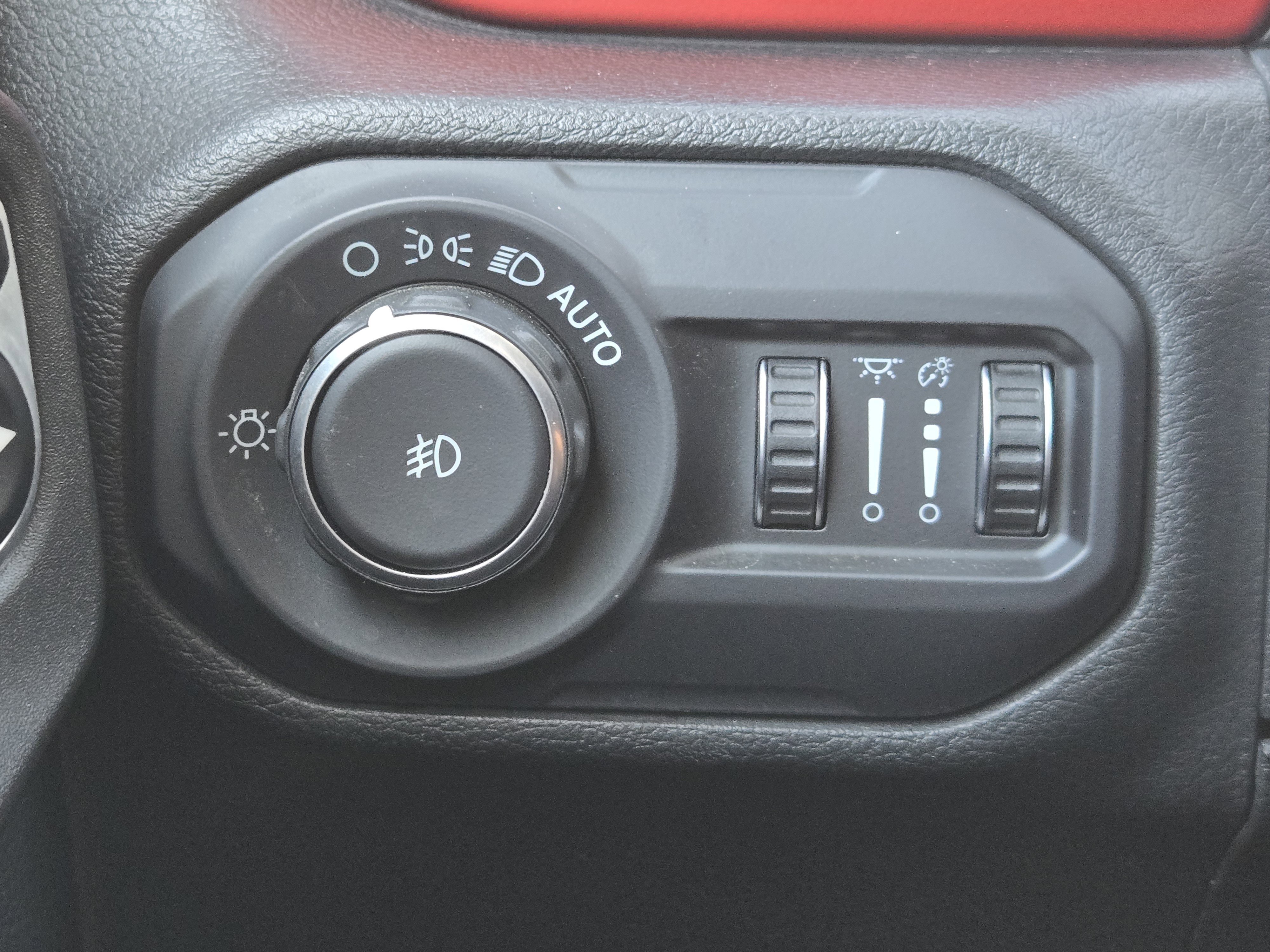 Used 2018 Jeep Wrangler Unlimited Rubicon AWD/4WD image 24