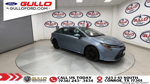 Used 2023 Toyota Corolla LE FWD image 2