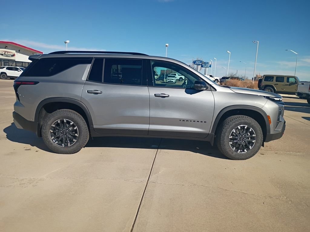 New 2026 Chevrolet Traverse Z71 w/ Enhanced Driving Package image 8