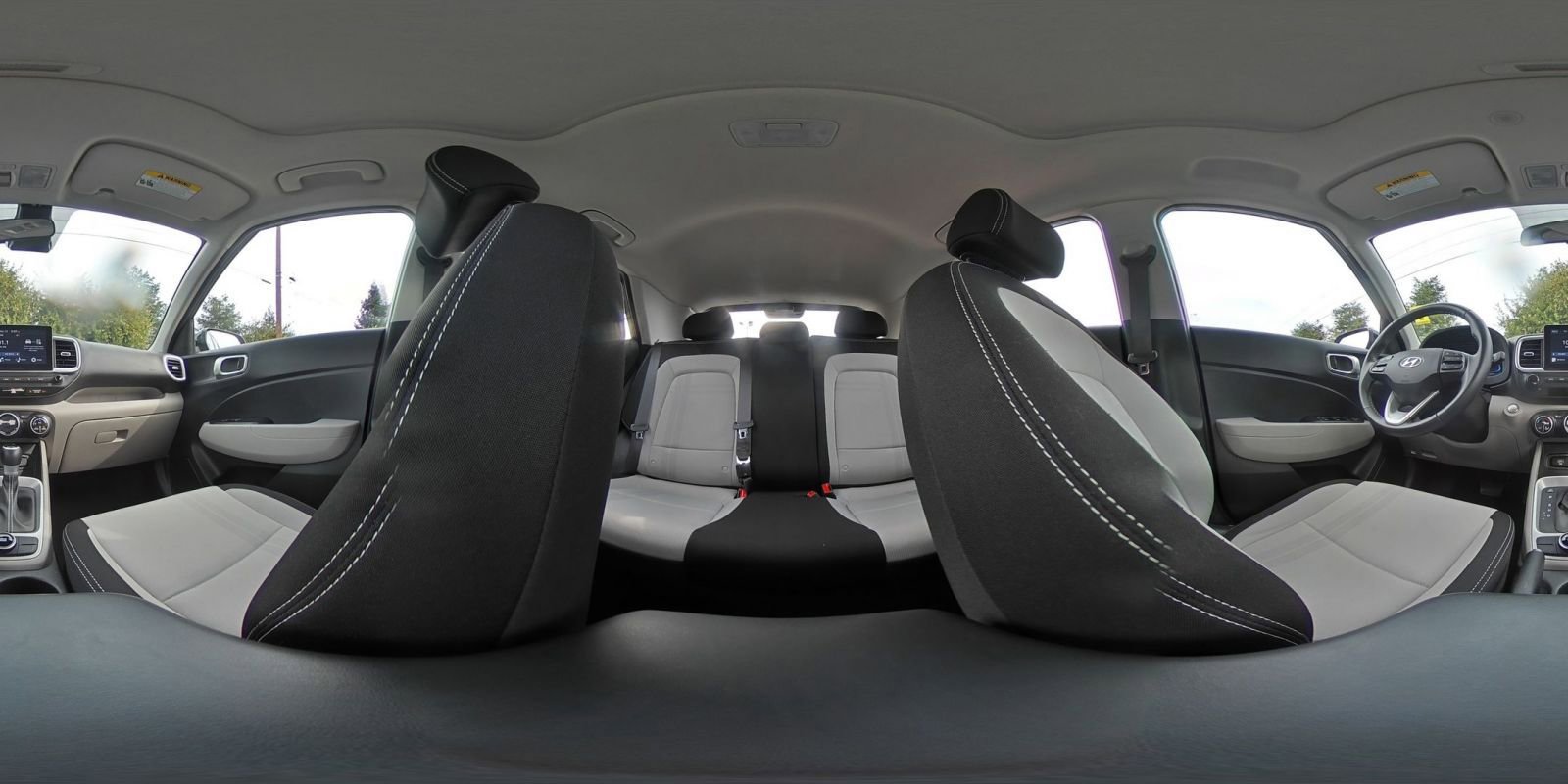 Used 2025 Hyundai Venue SEL image 42