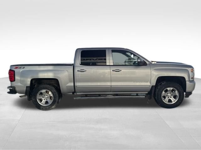 Used 2018 Chevrolet Silverado 1500 LT w/ All Star Edition image 6