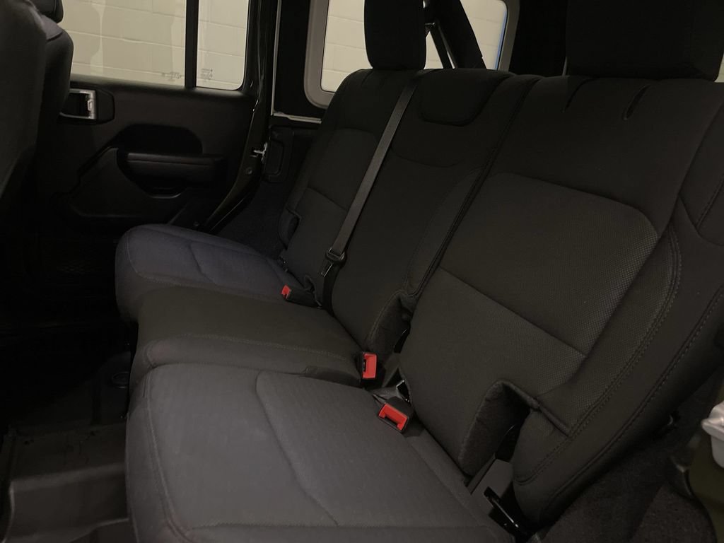 Used 2021 Jeep Wrangler Unlimited Sport AWD/4WD image 17