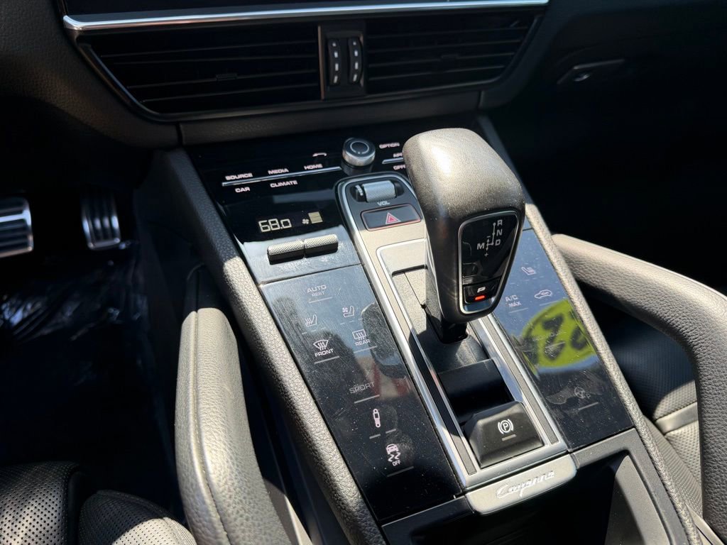 Used 2022 Porsche Cayenne S Platinum image 26