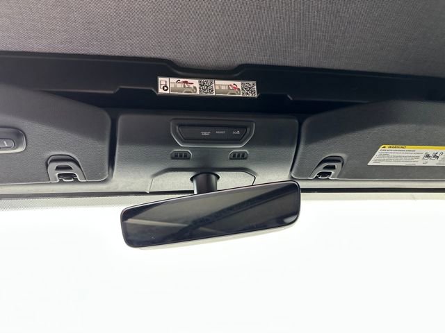 Used 2023 Jeep Wrangler Unlimited Sahara image 24