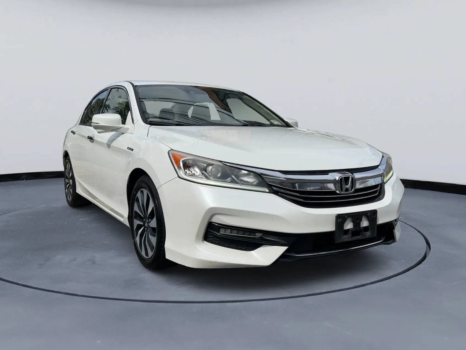 Used 2017 Honda Accord EX-L image 8
