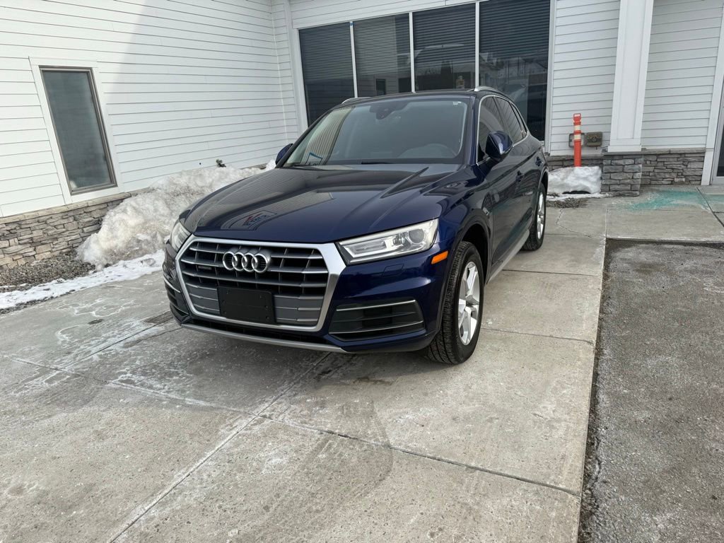 Used 2019 Audi Q5 2.0T Premium w/ Convenience Package image 4