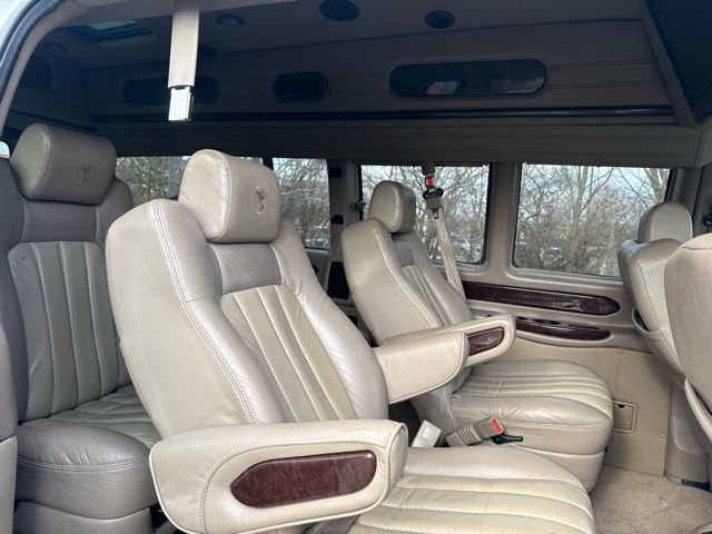 Used 2012 GMC Savana 2500 Extended image 16