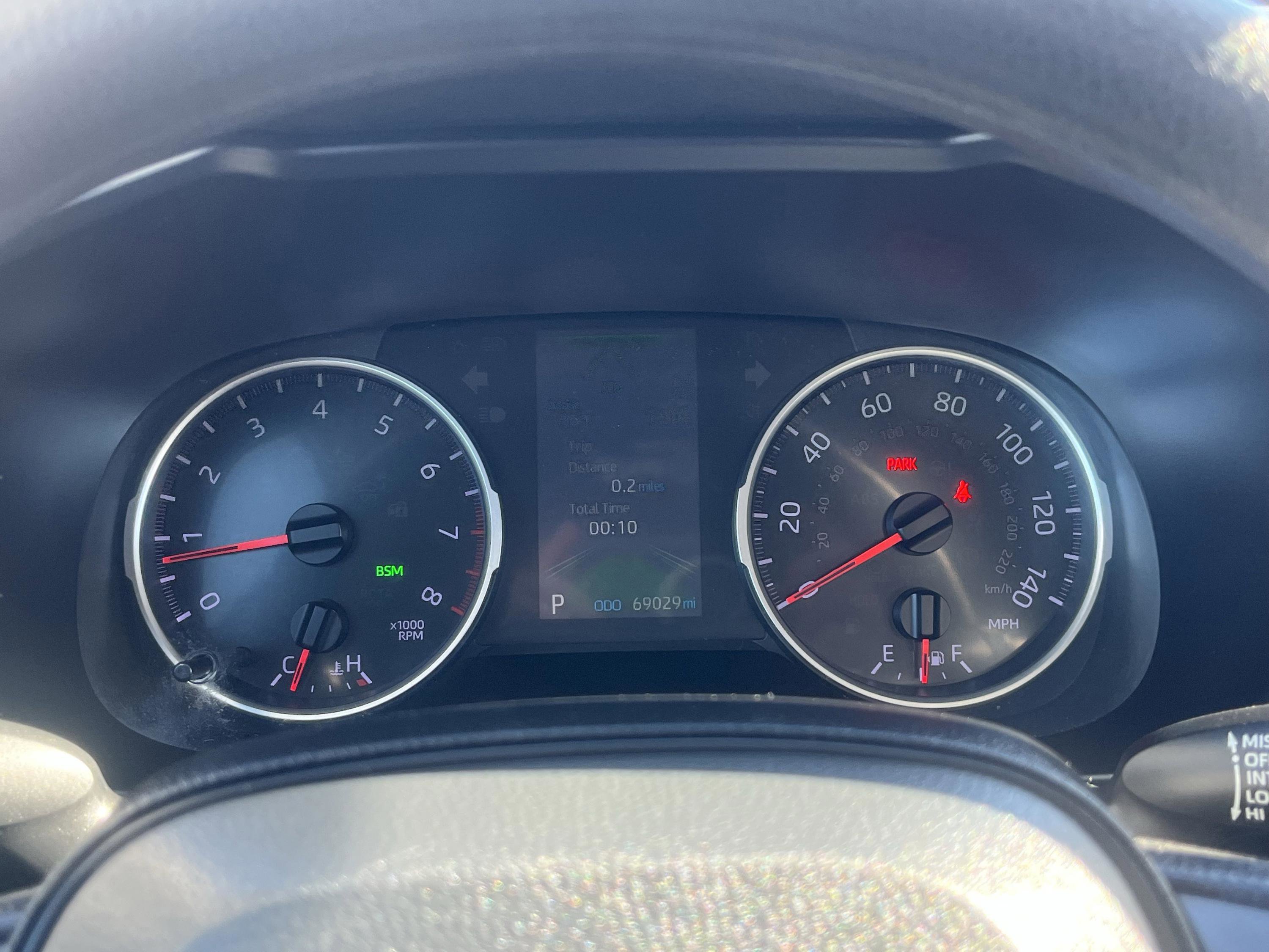 Used 2022 Toyota RAV4 XLE image 14