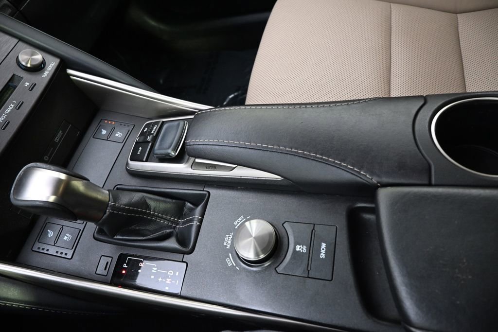 Used 2019 Lexus IS 300 AWD w/ Navigation Package image 33