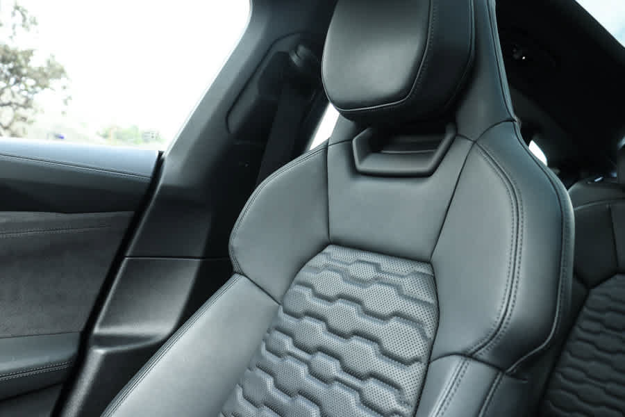 Used 2023 Audi e-tron GT Prestige AWD/4WD image 26